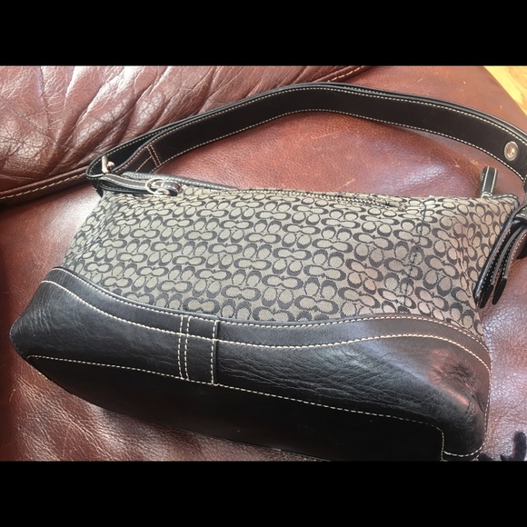 Coach purse - Picture 4 of 8